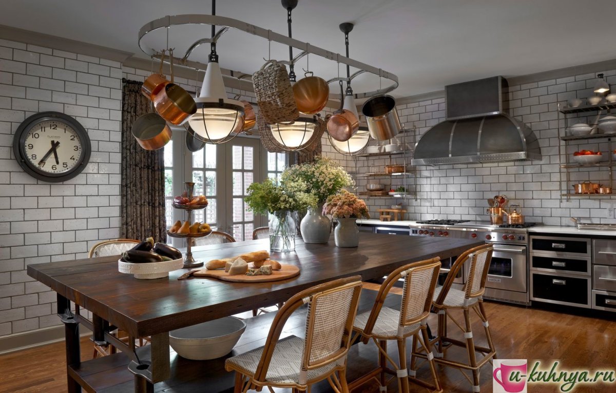 Обеденная зона в стиле лофт