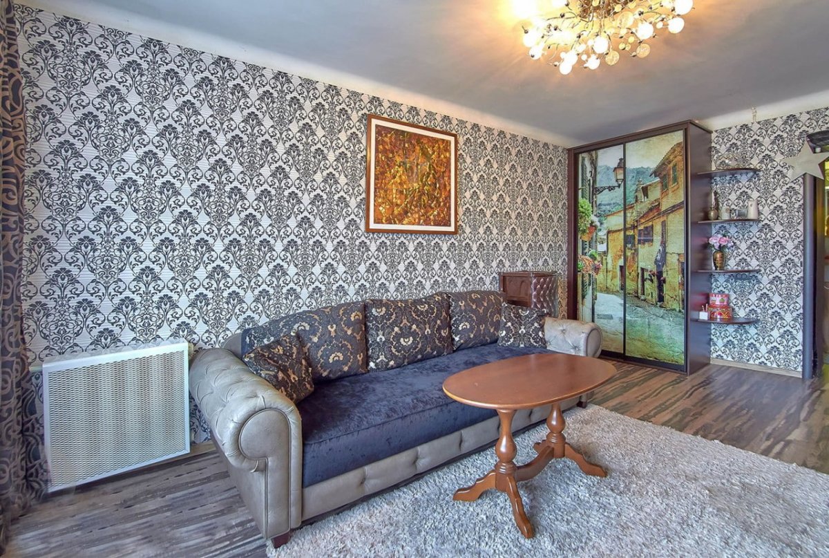 Устаревший интерьер гостиной