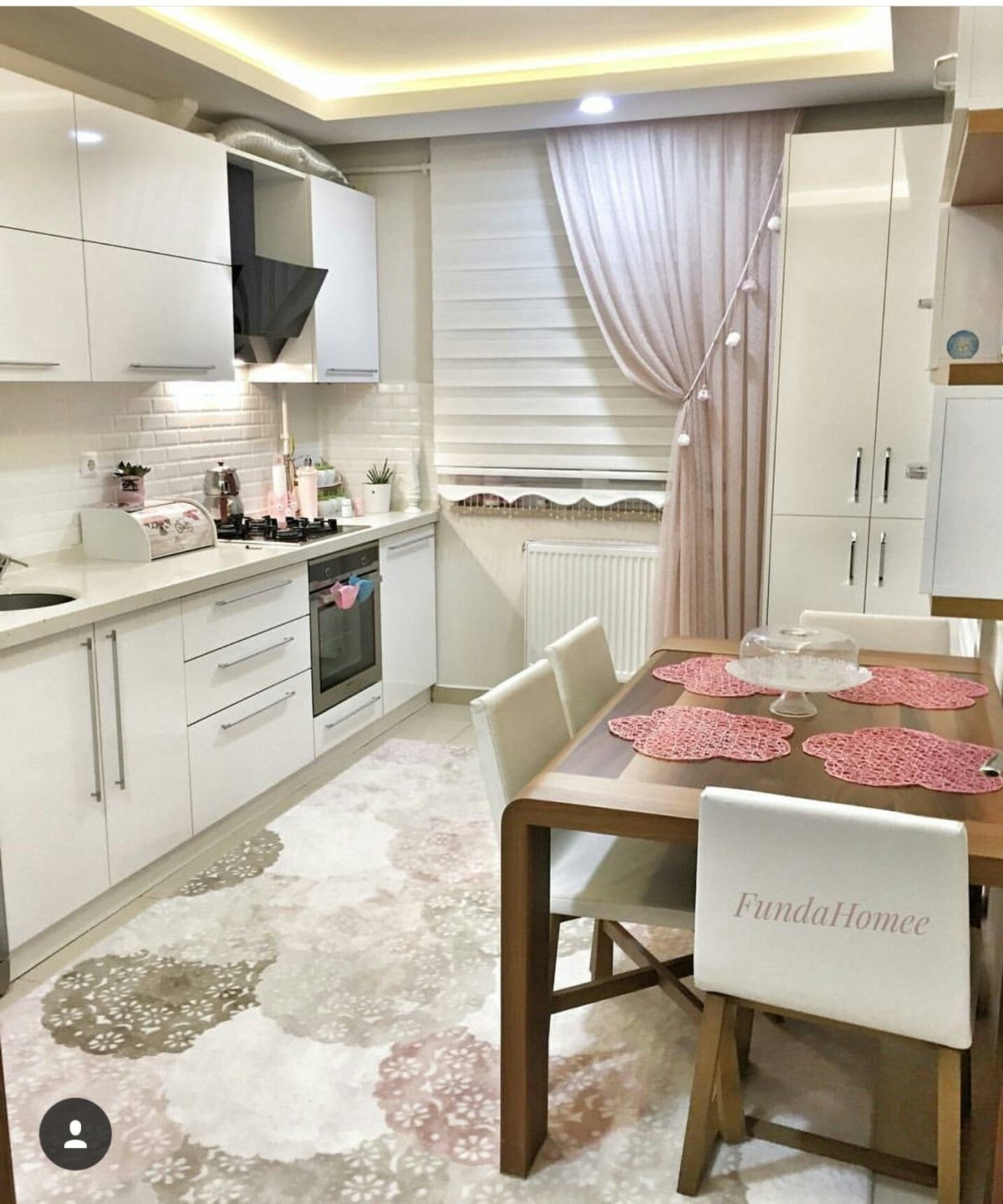 Красивые прямоугольные кухни