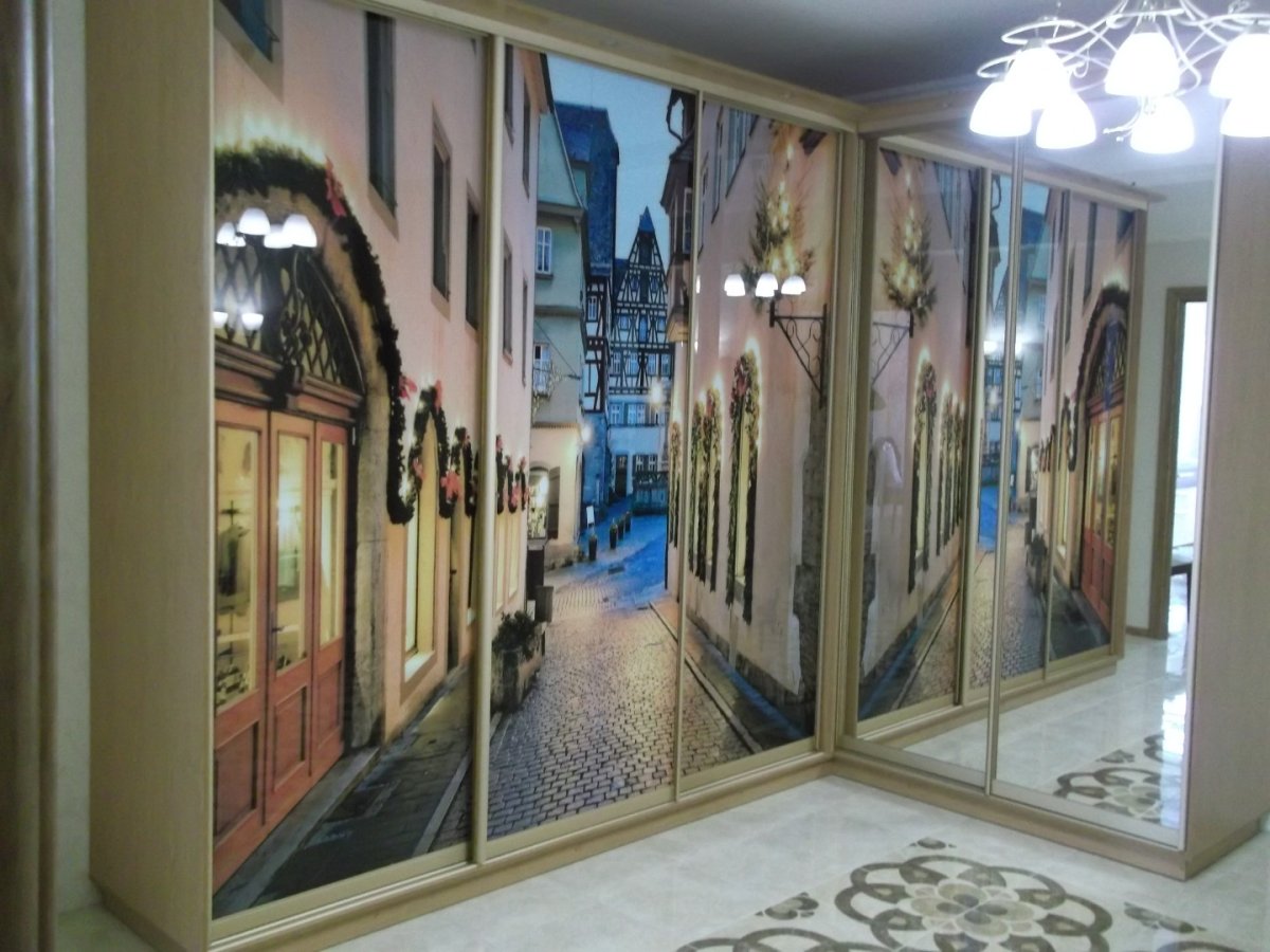 Шкаф-купе в прихожую с фотопечатью