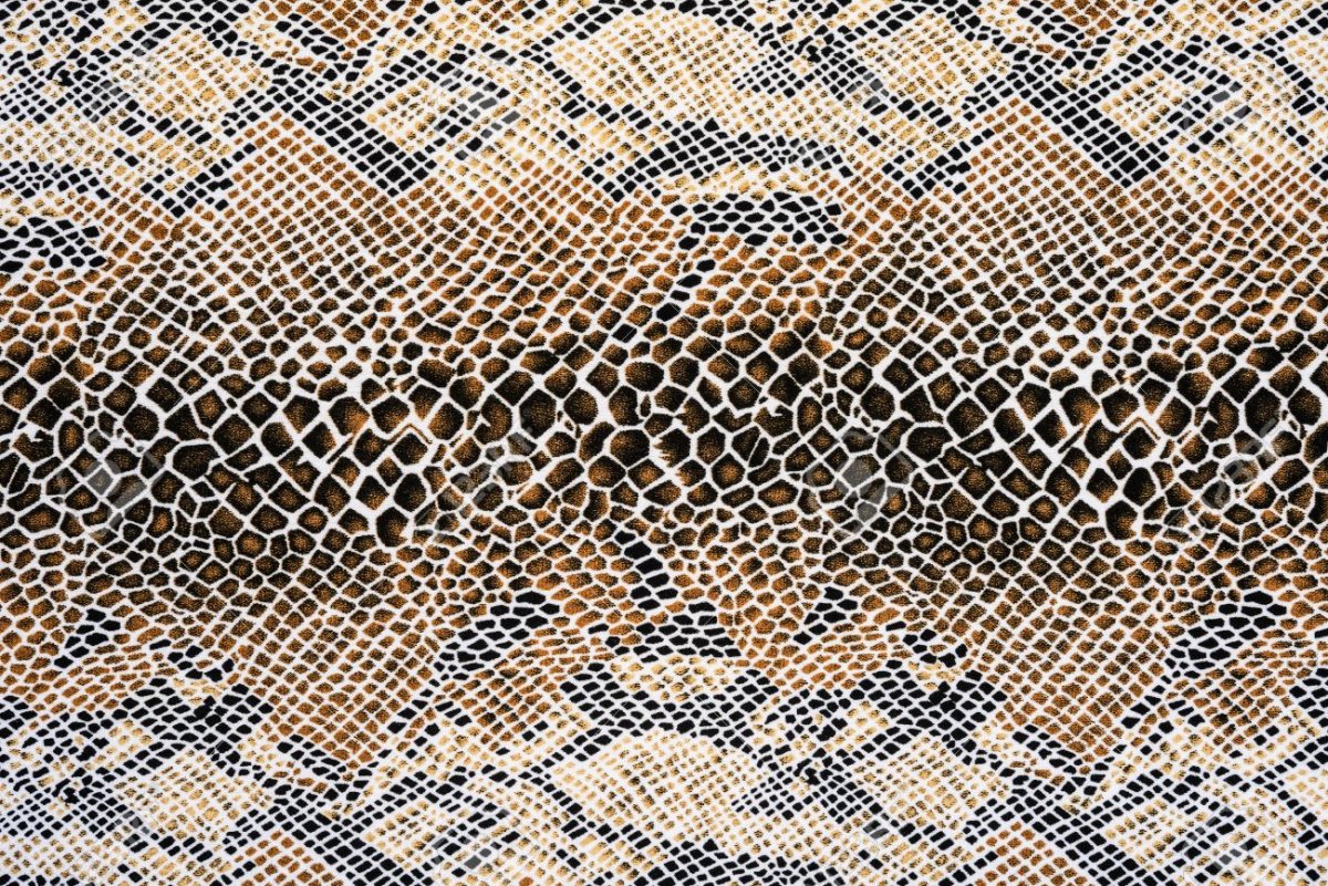 Шкура змеи синий Гюрза фон