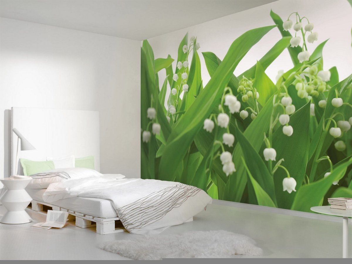 Фотообои Ландыши в интерьере