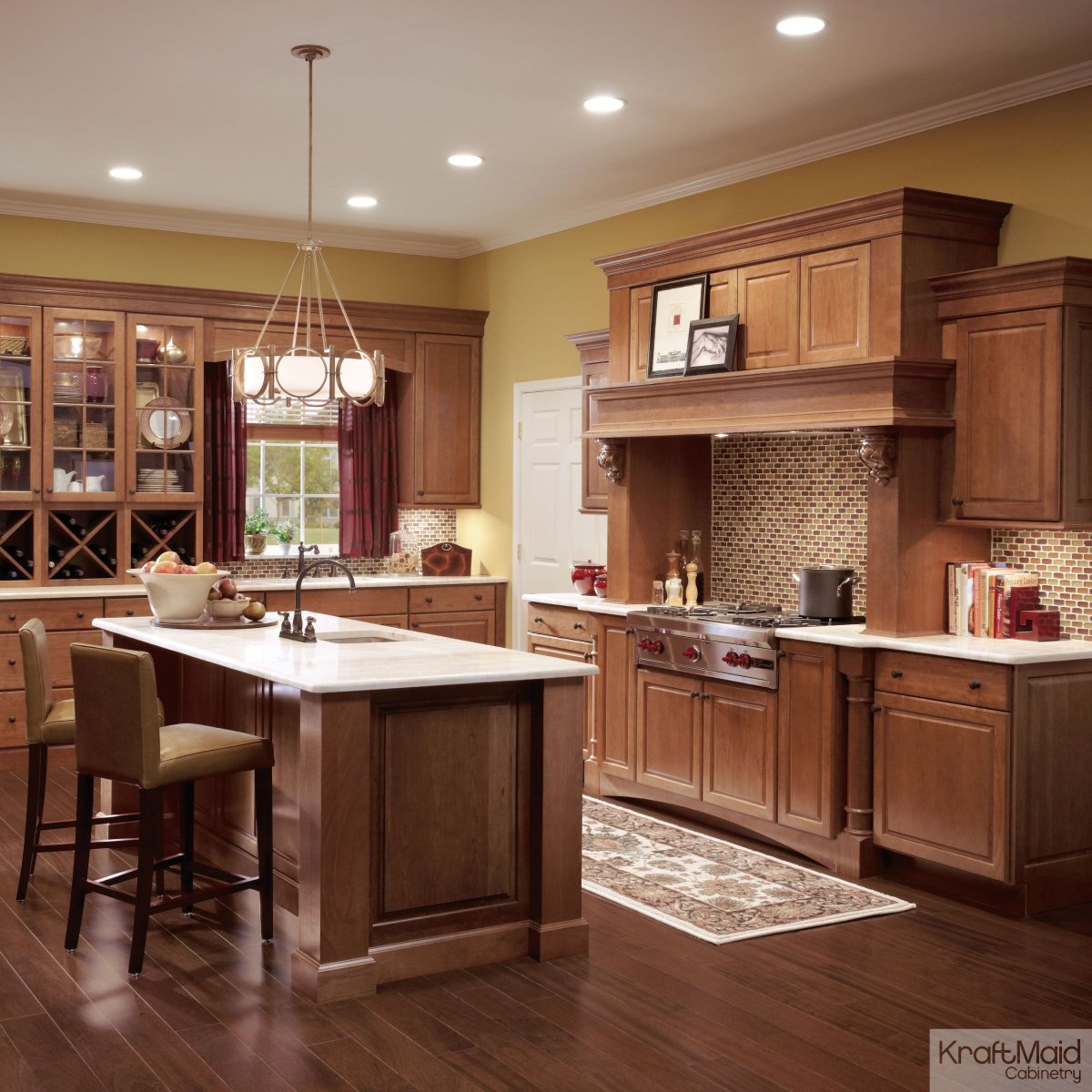 Кухня из вишни молдинги