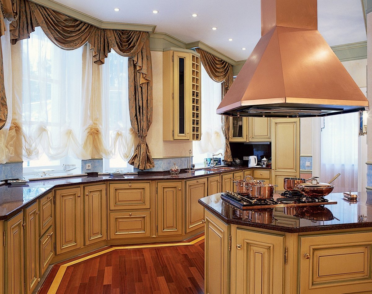 Классические кухни полукруглые
