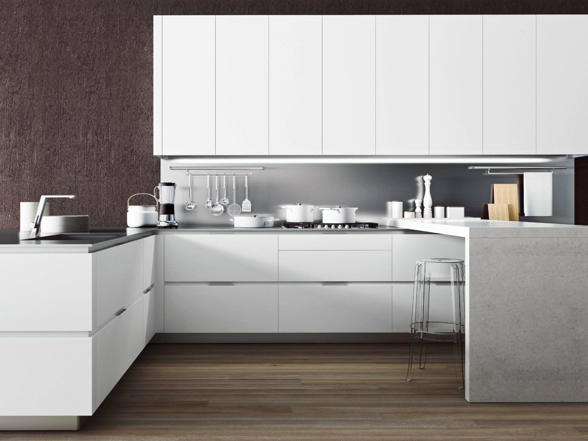 Белая глянцевая кухня