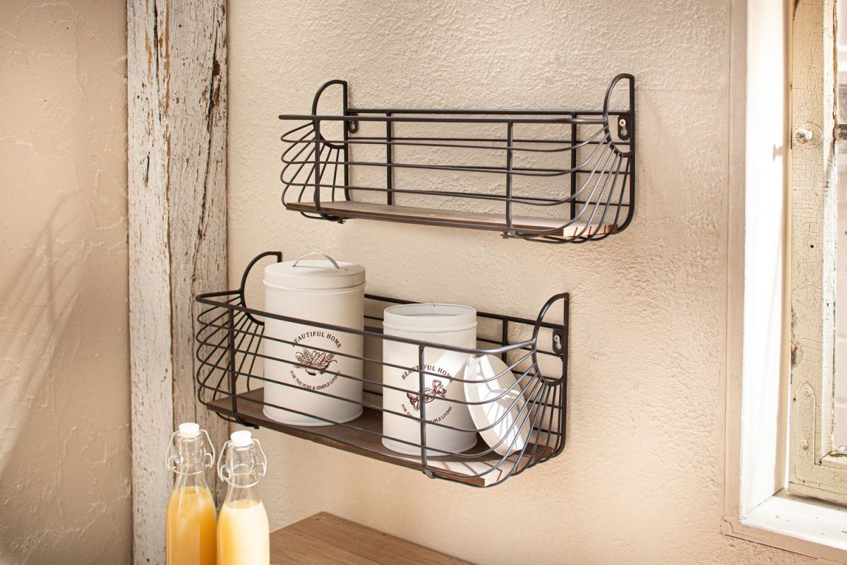 Полочки для кухни на стену