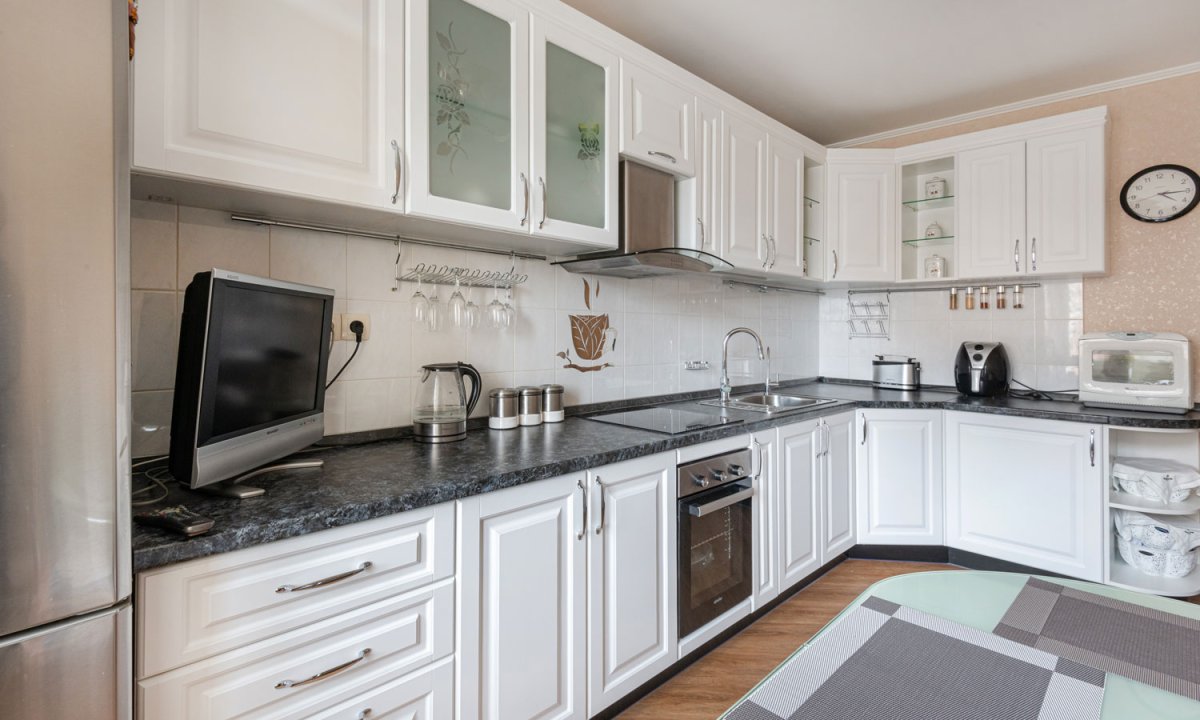 Кухня Лонгфорд белая