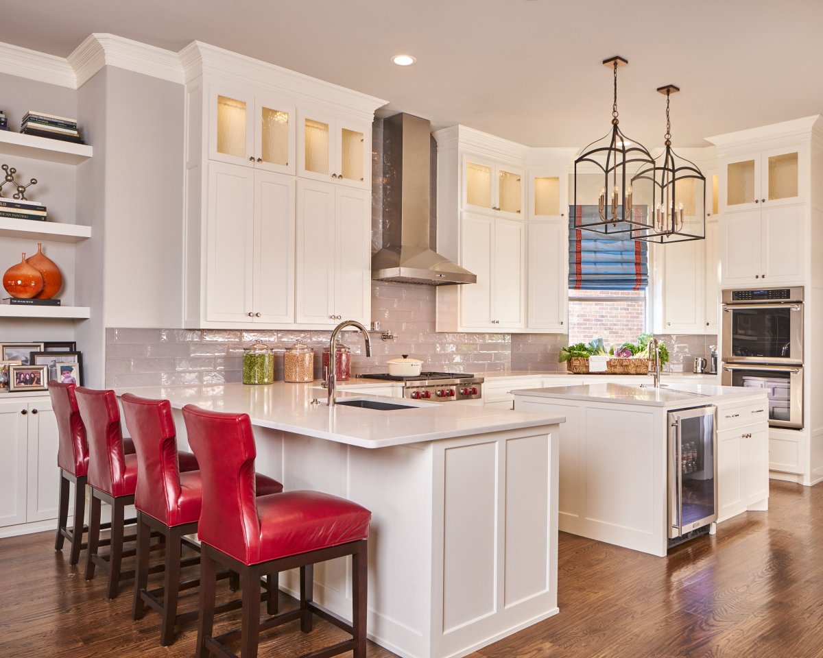 Кухонный гарнитур с полуостровом