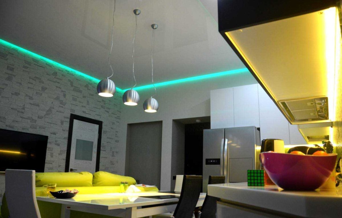 Потолок с подсветкой