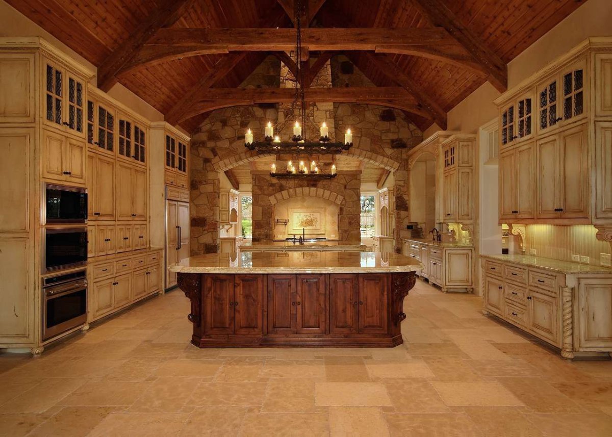 Кухня в особняке Эстетика