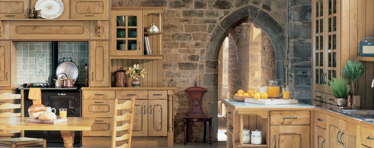 Кухня в стиле замка