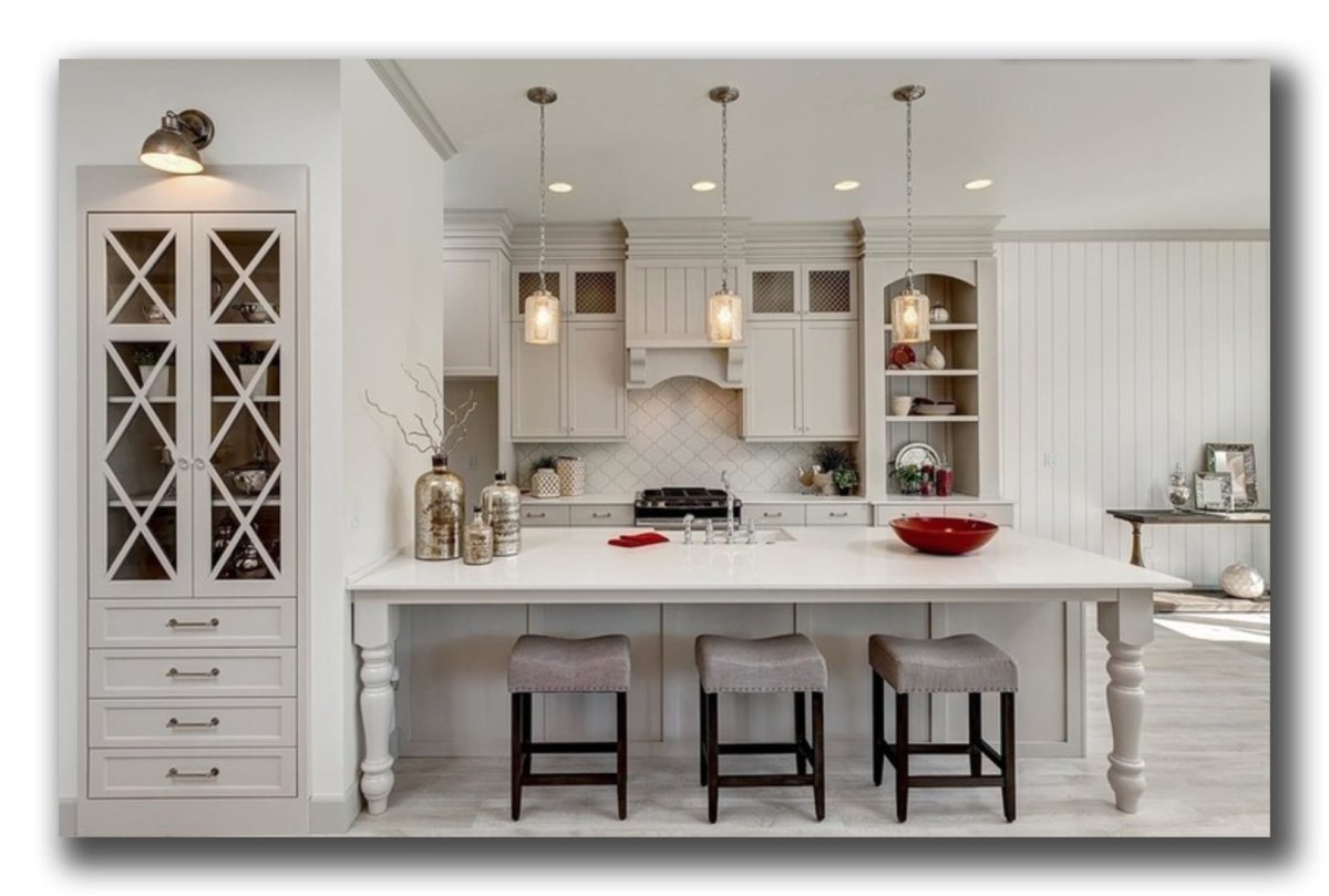 Дизайн кухни в классическом стиле с полуостровом