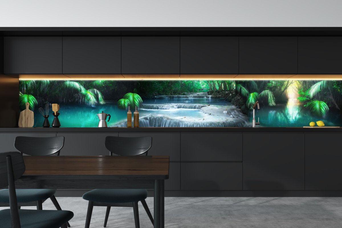 Варианты исполнения стеклянных фартуков