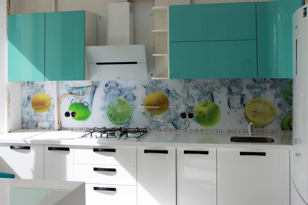 Фартук стекло для кухни зелень