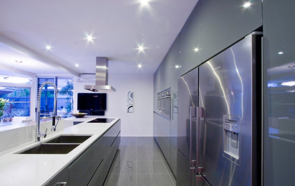 Кухни хайтек с подсветкой