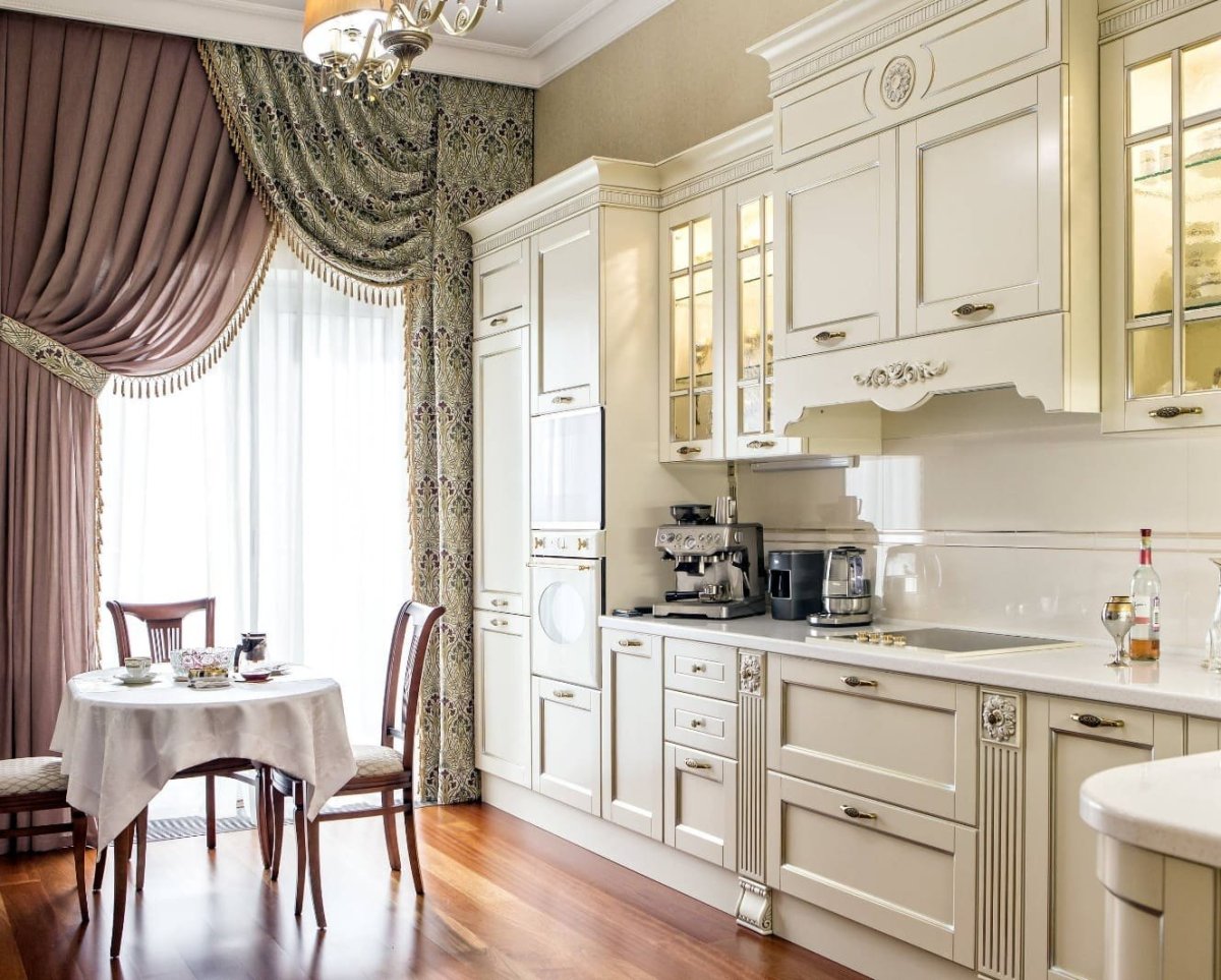 Шторы для классической кухни