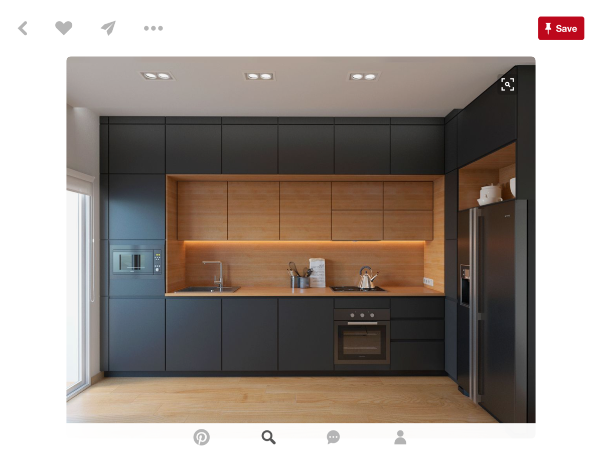 Кухня с высокими верхними шкафами