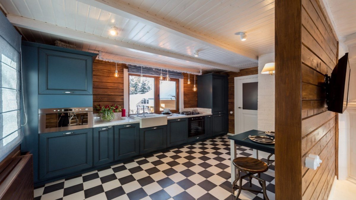 Отделка кухни вагонкой