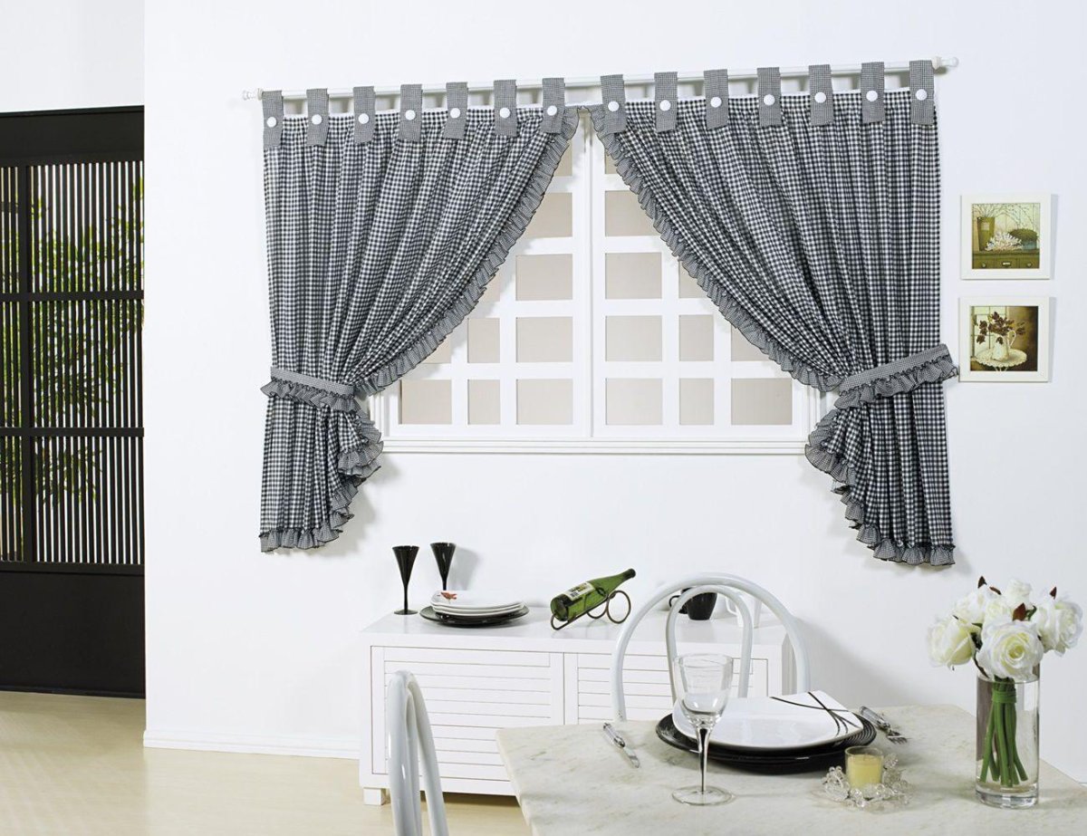Трендовые шторы на кухню