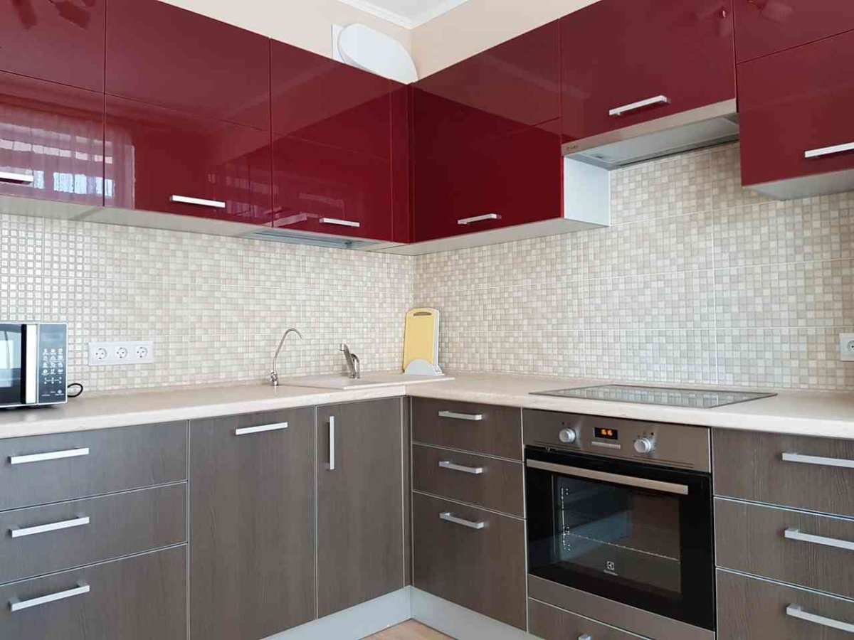 Кухни бордового цвета