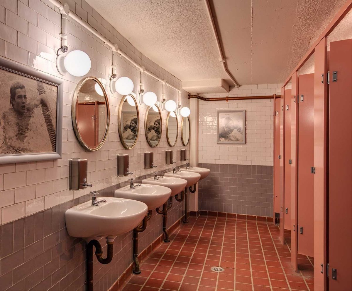 Туалет в кафе