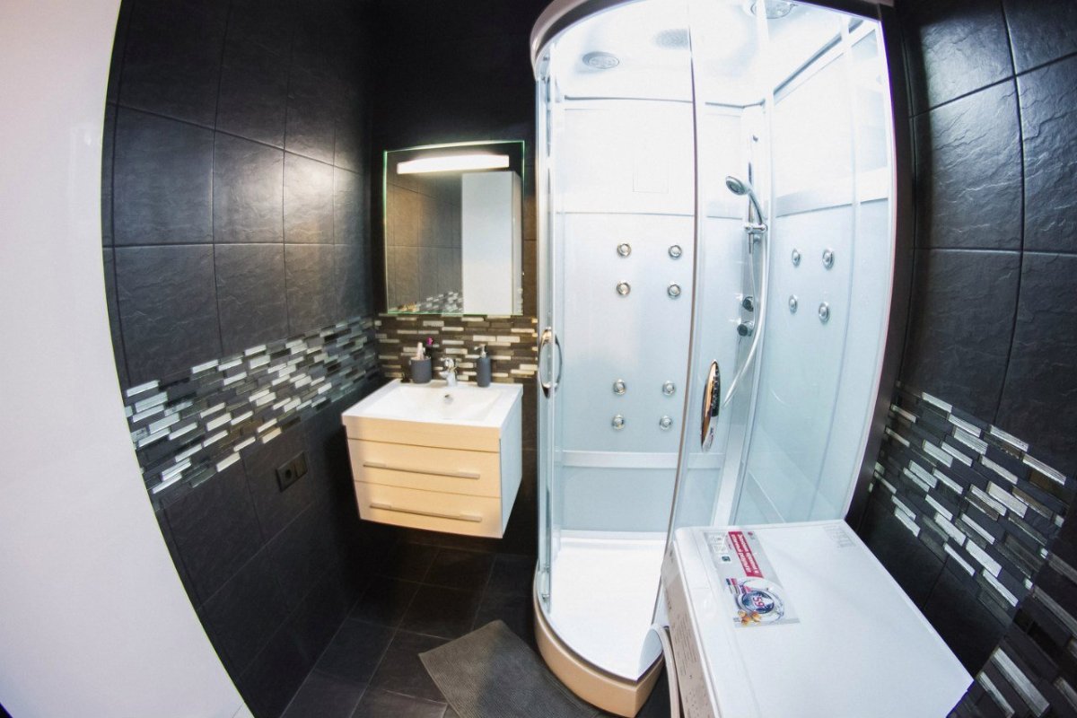 Ванная в доме корабль