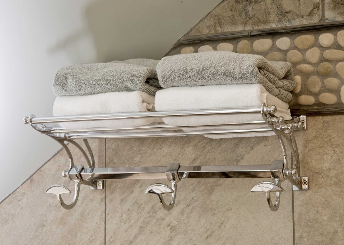 Полка для полотенец в ванную