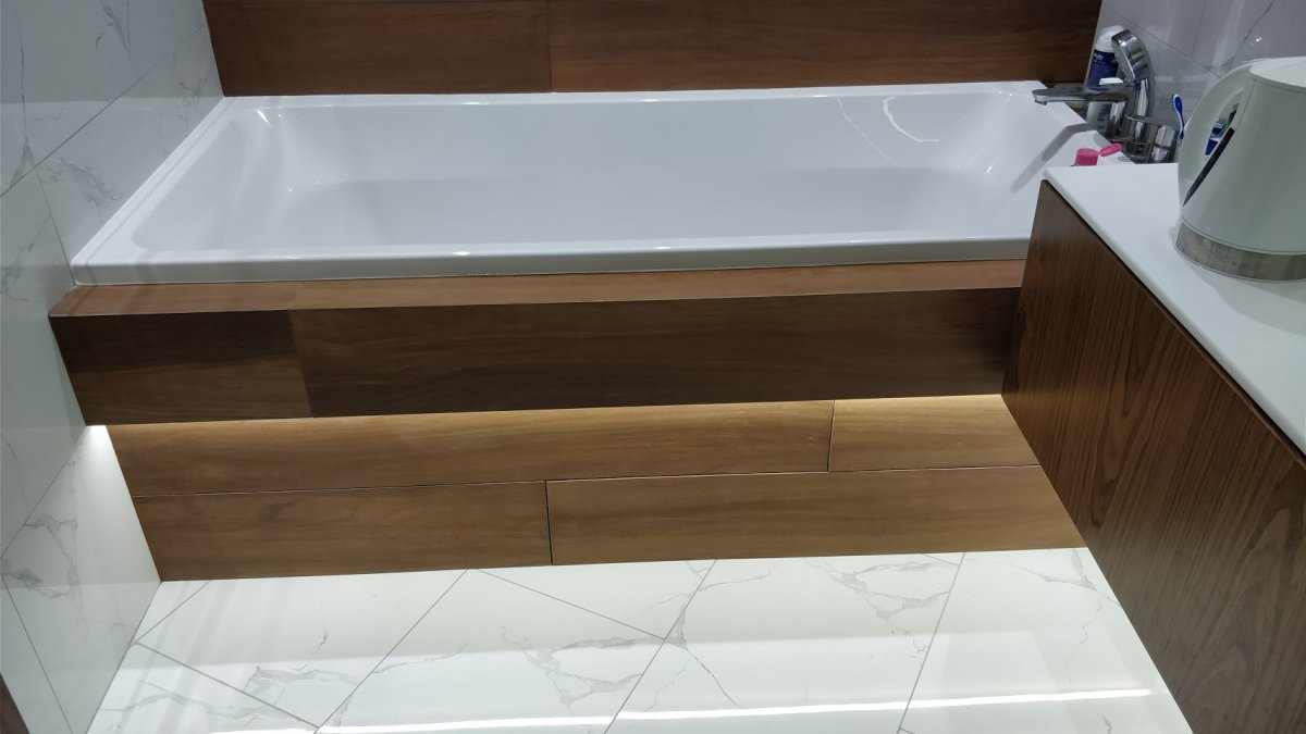 Экран под ванну с подсветкой