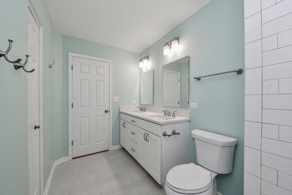 Краска для ванной комнаты для стен