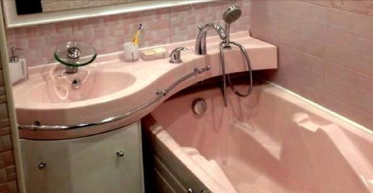 Столешница над ванной