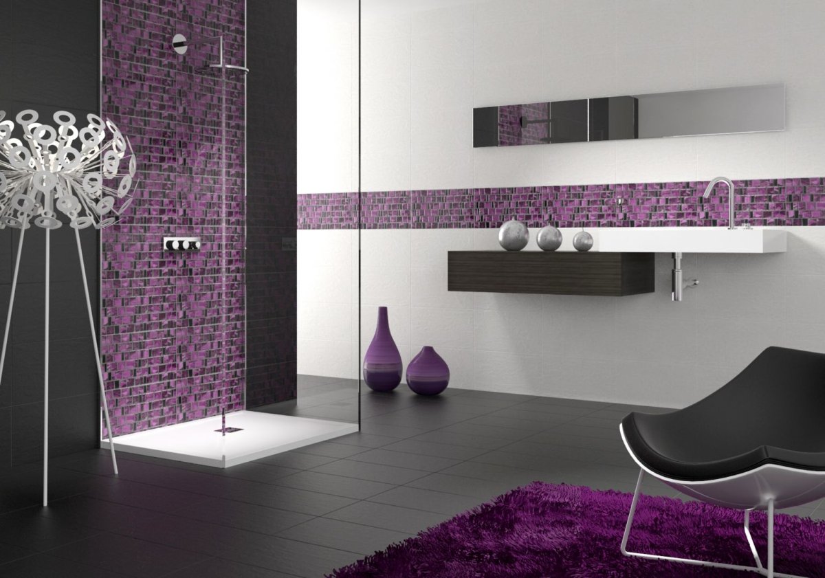 Фиолетовая мозаика в интерьере