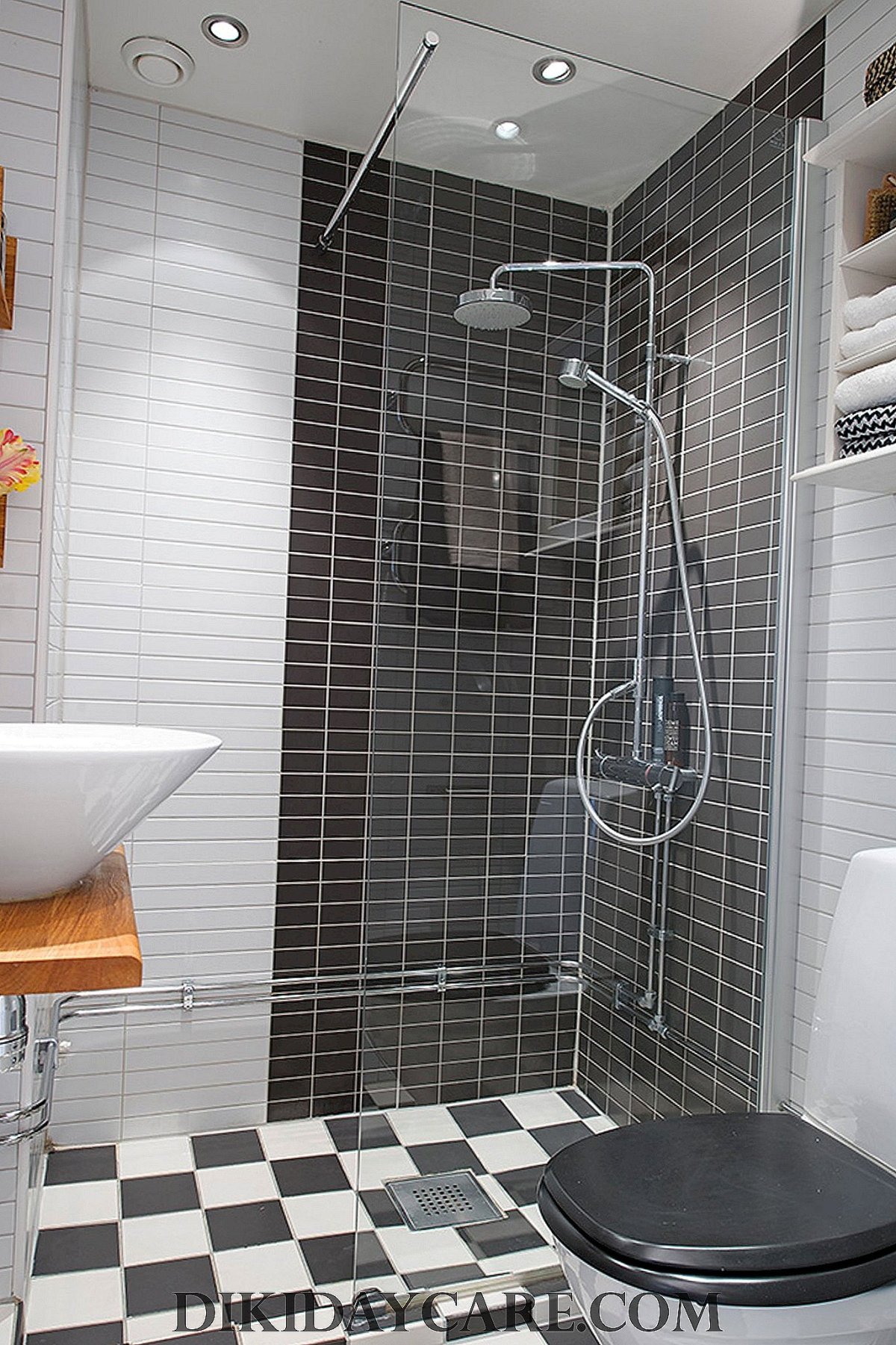 Душевая комната