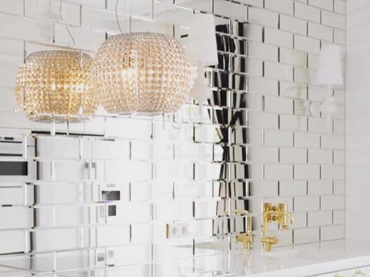 Зеркальная плитка кабанчик