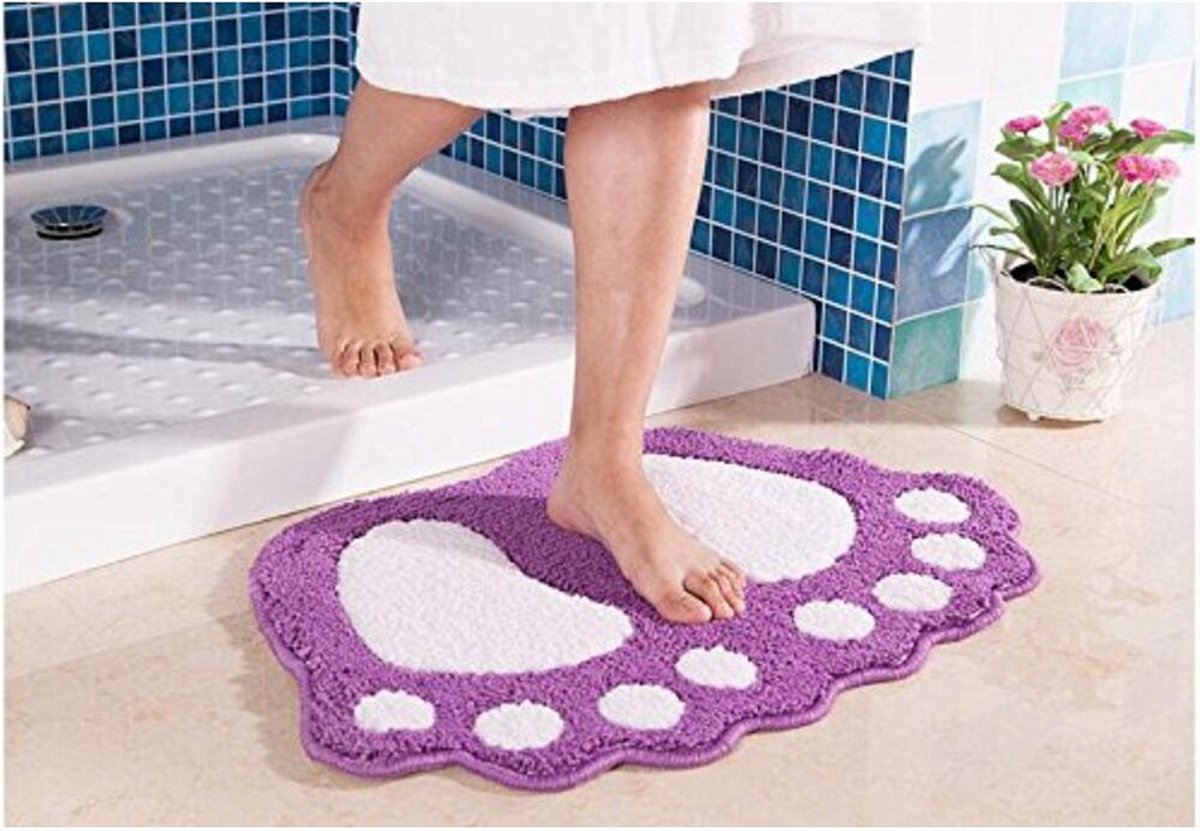 Креативный коврик для ванной