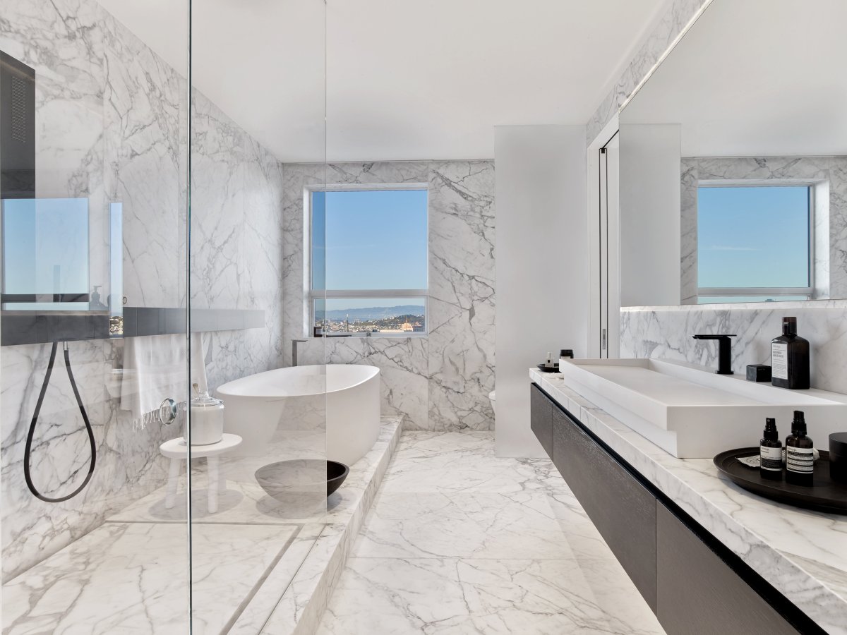 Bianco Carrara мрамор интерьеры