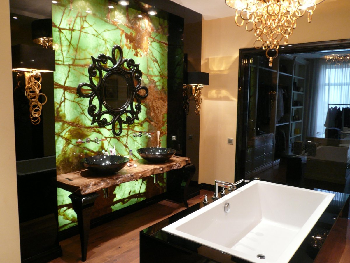 Панно из оникса