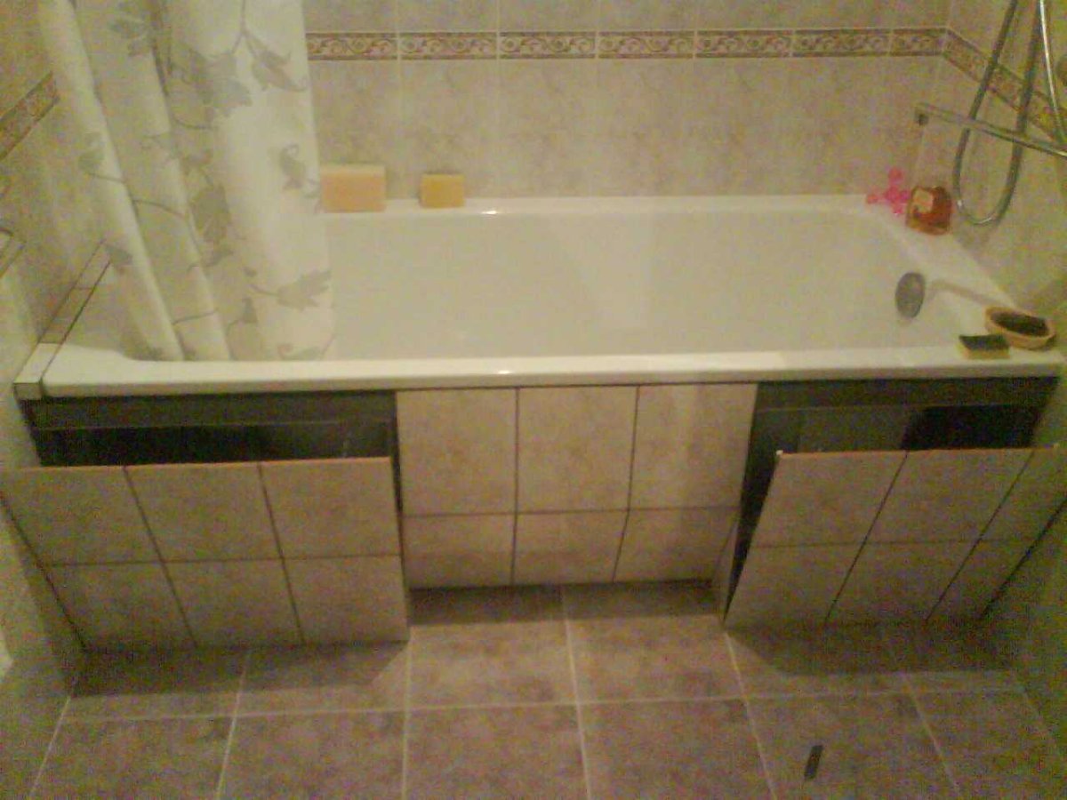 Экран под ванну из плитки