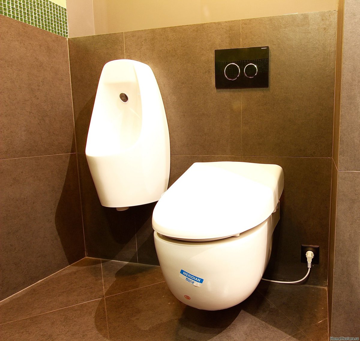 Унитаз и писсуар