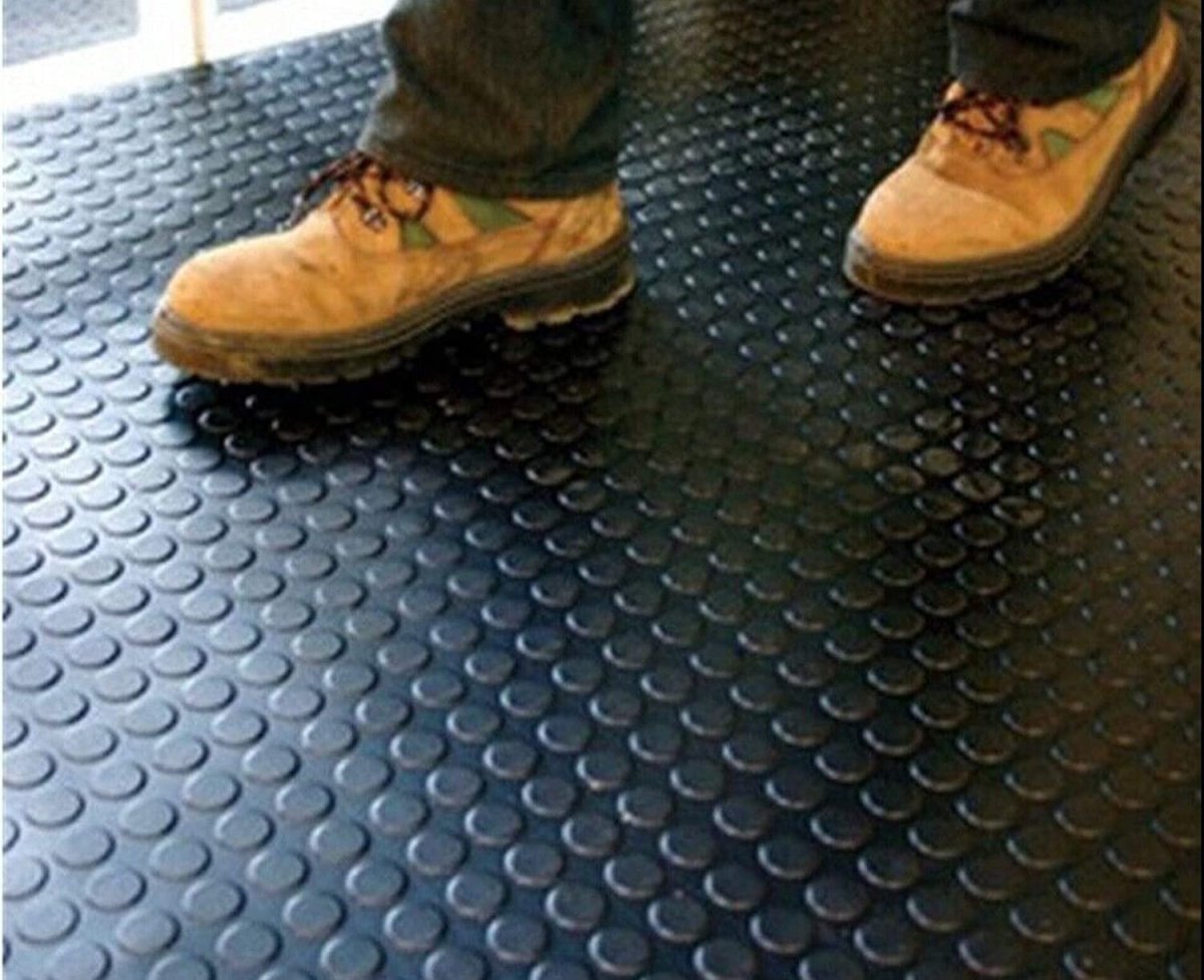 Релин на пол