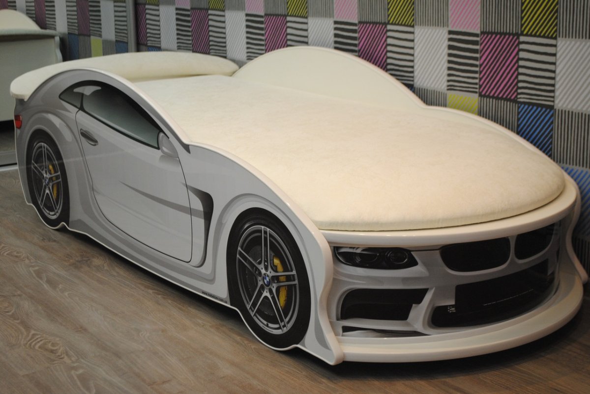 Детская кровать машина с матрасом