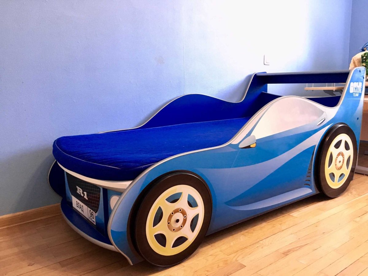 Детская кровать машинка r1