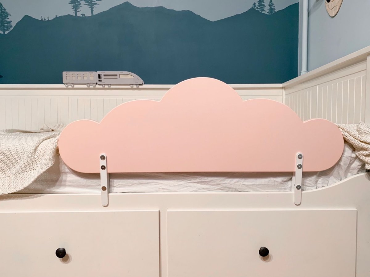 Бортик для детской кровати