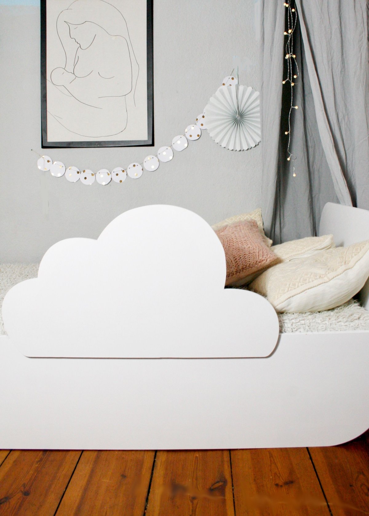 Кровать облачко