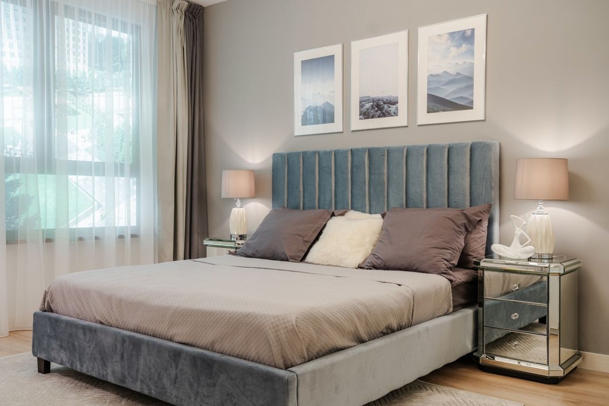 Мун мебель 008 фото в Светлом коричневом цвете и серого