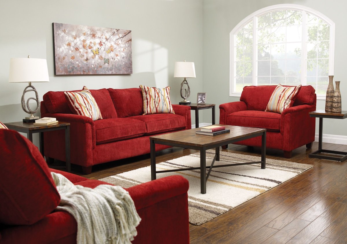 Бордовый диван в интерьере