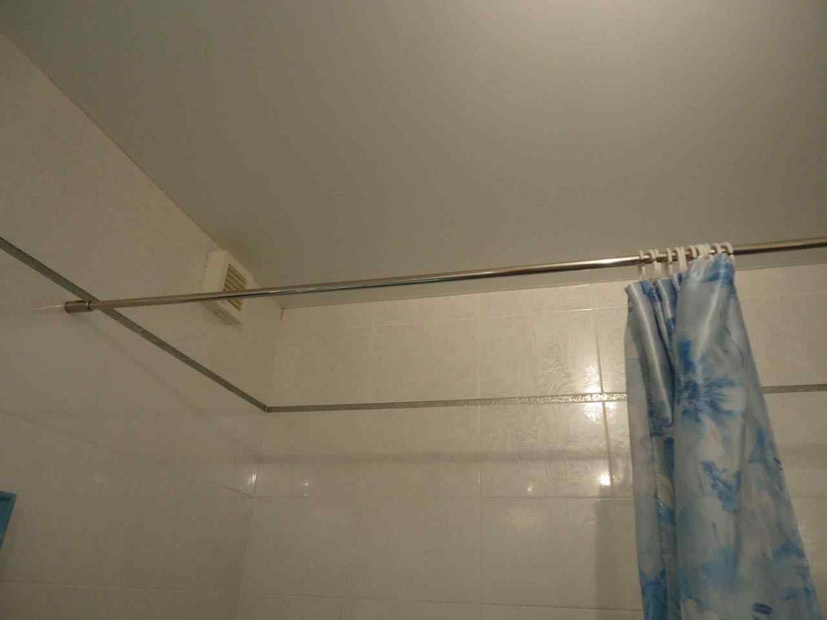 Угловая штанга для ванной 120х70