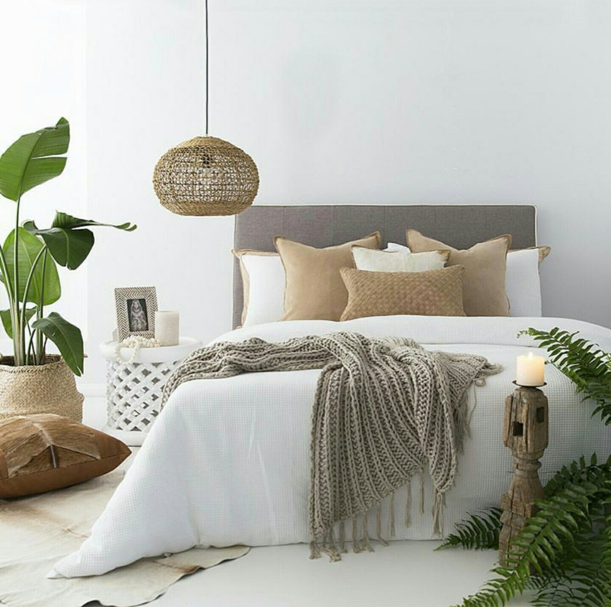 Растения в интерьере спальни