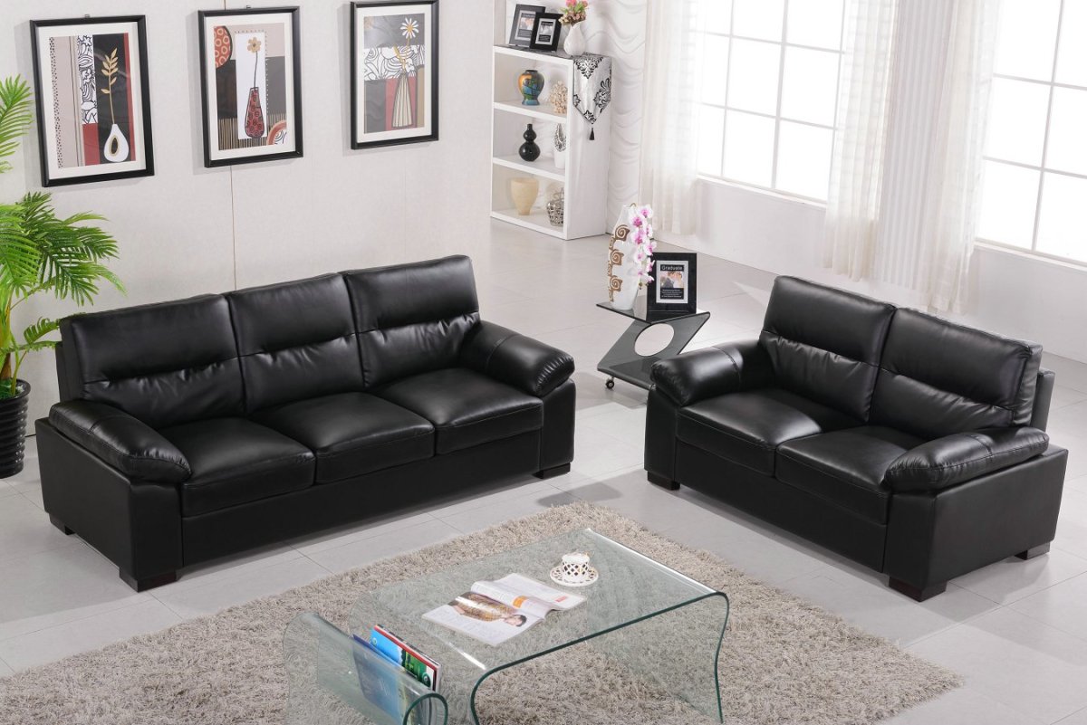 Black Leather Sofa Kiss