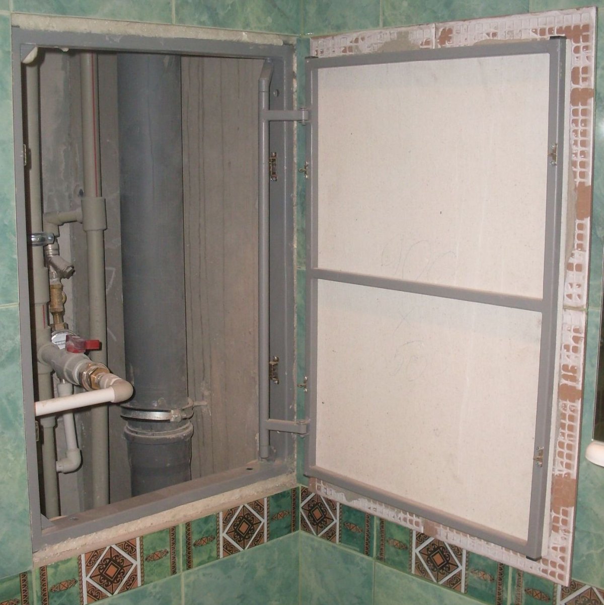 Ревизионные люки под плитку 100х70