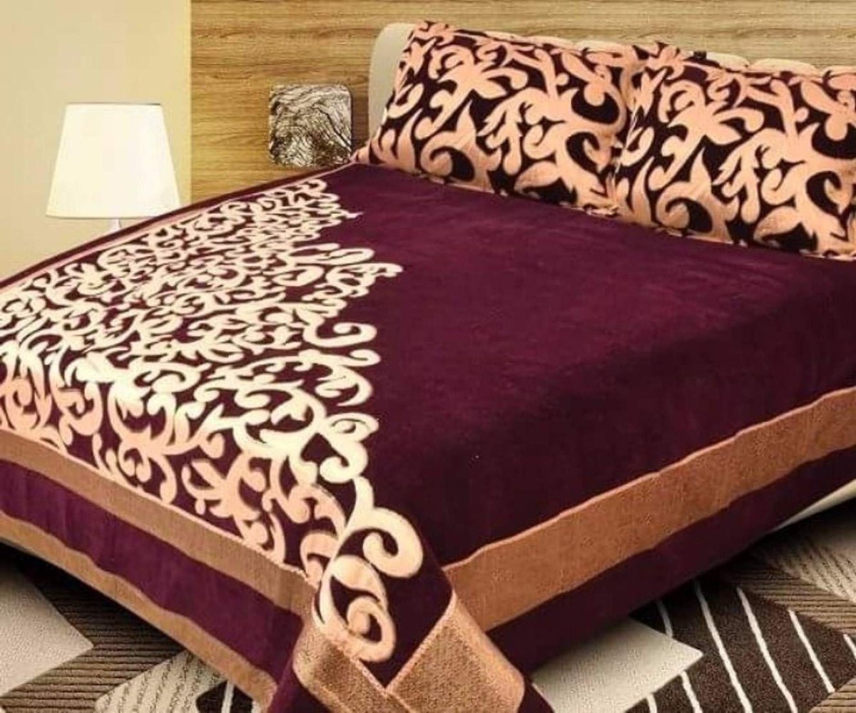 Бархатные покрывала на диван